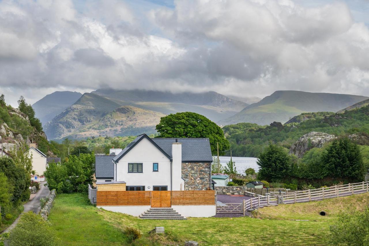 Arlyn, Padarn Lake Viewpoint In Snowdonia Caernarfon Exterior foto